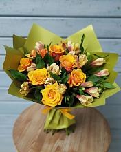 Букет цветов из:  Альстромерии и Розы в Неболчах