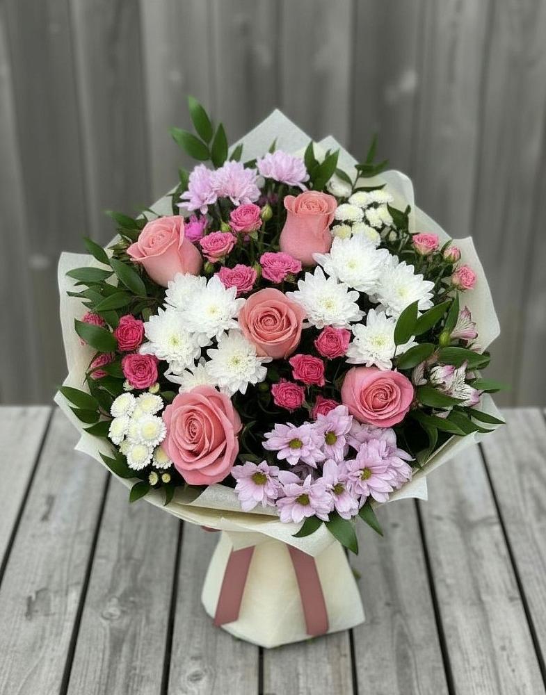 Букет цветов из: Альстромерии, Гвоздики, Розы и Хризантемы в Неболчах