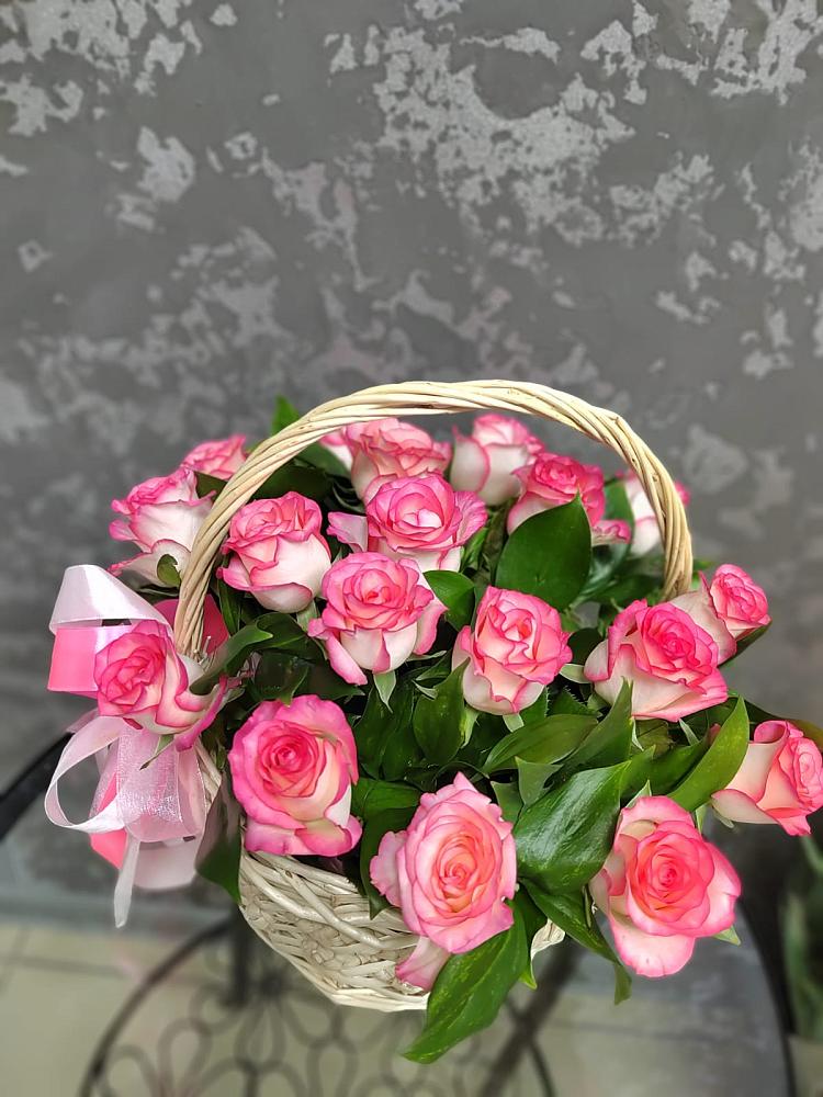 Цветочная композиция из Розы в корзине в Неболчах