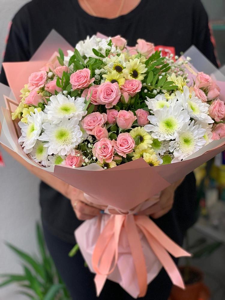 Букет цветов из: Розы и Хризантемы в Неболчах