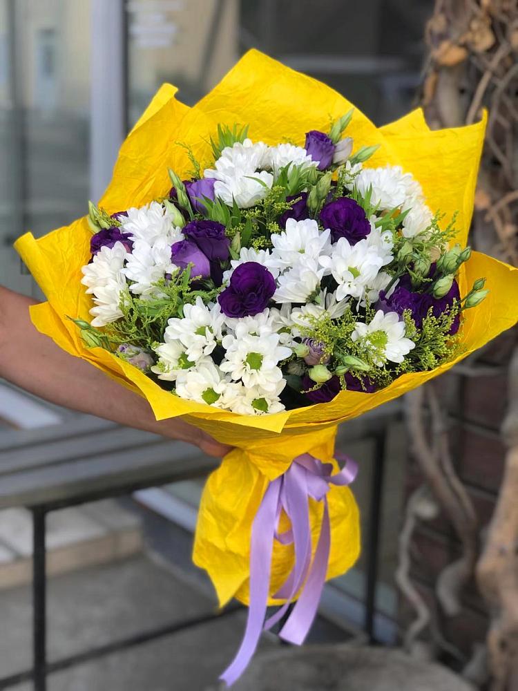 Букет цветов из: Ирисы, Хризантемы и Ромашки в Неболчах