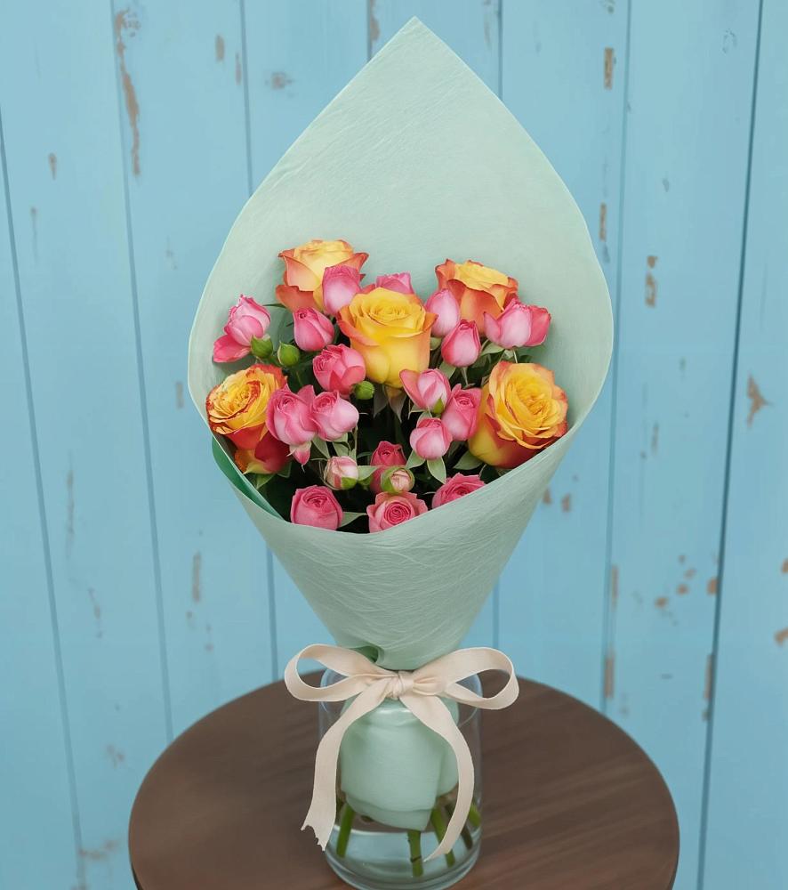 Букет цветов из: Розы в Неболчах