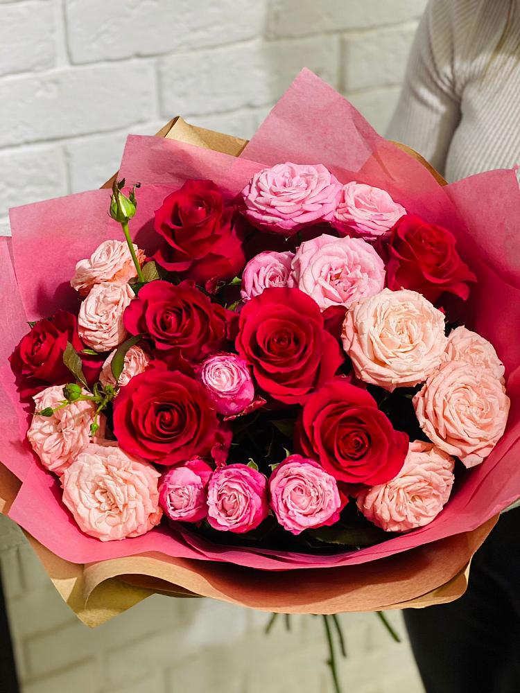 Букет цветов из: Розы в Неболчах