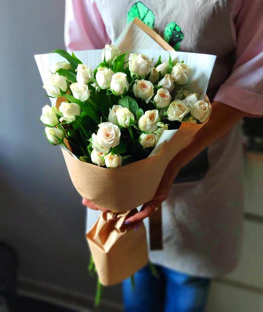 Букет цветов из: Розы в Неболчах