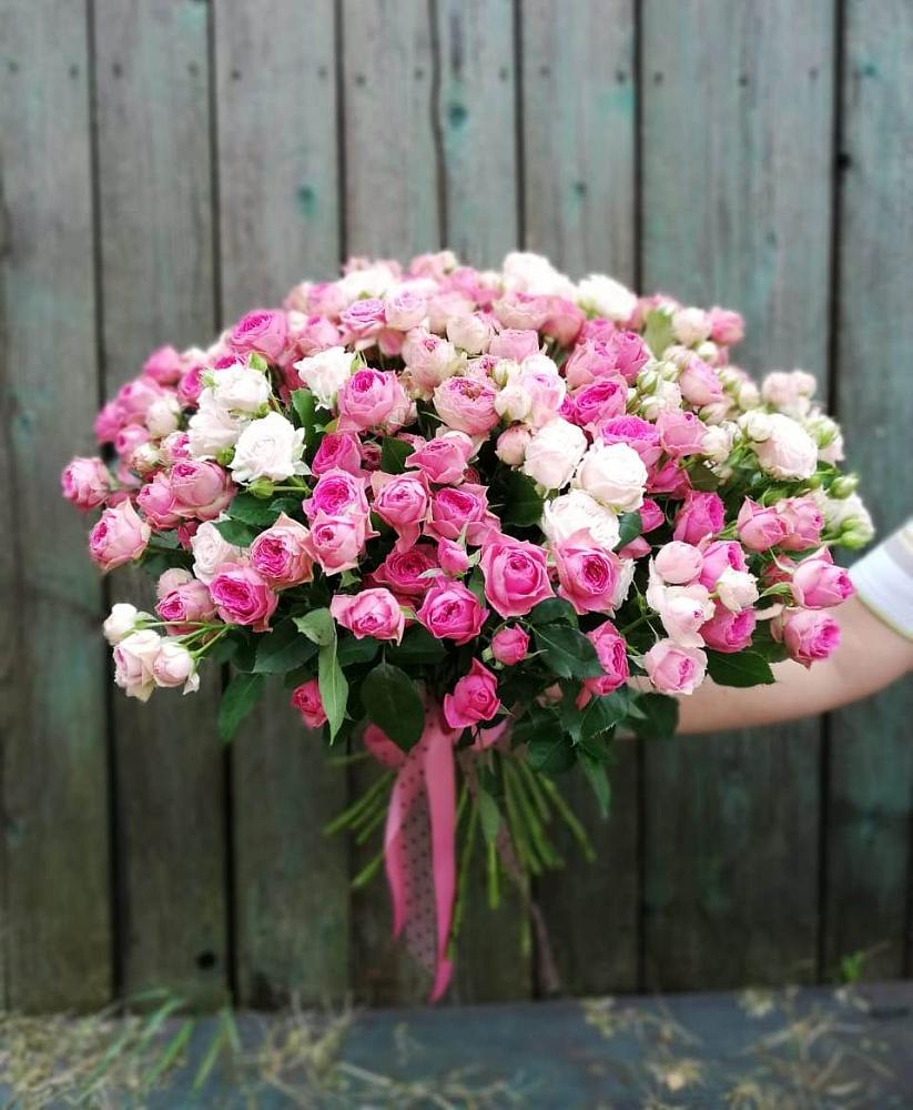 Букет Розовые кустовые розы Натали и Лав Лидия в Неболчах