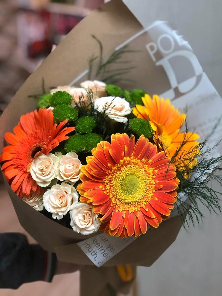 Букет цветов из: Герберы, Хризантемы и Розы в Неболчах