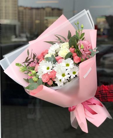Букет цветов из: Розы, Лизиантусы и Хризантемы в Неболчах